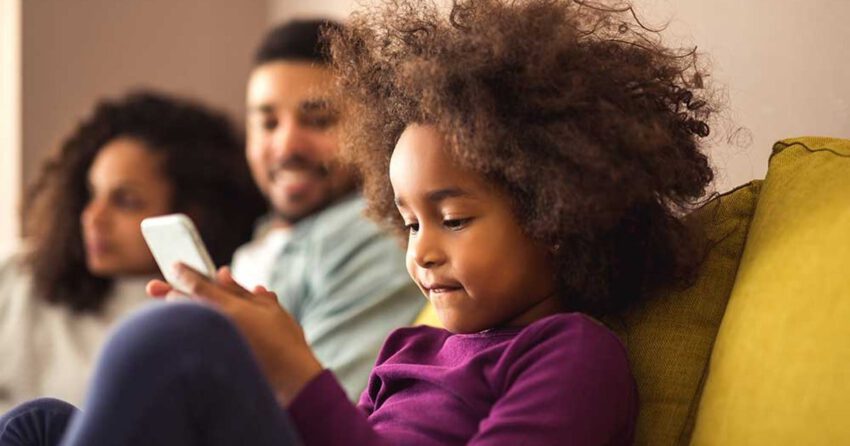 آسان‌ترین راه برای کنترل برنامه‌های iPhone کودک چیست؟