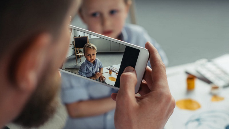 انتشار عکس کودکان در فضای مجازی شکست حریم خصوصی تلقی می شود.