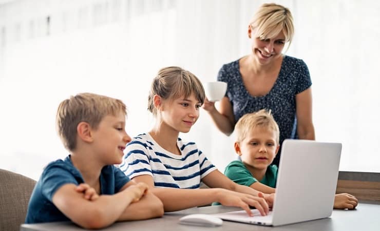 ضرورت استفاده از کنترل وای فای برای استفاده کودکان از اینترنت