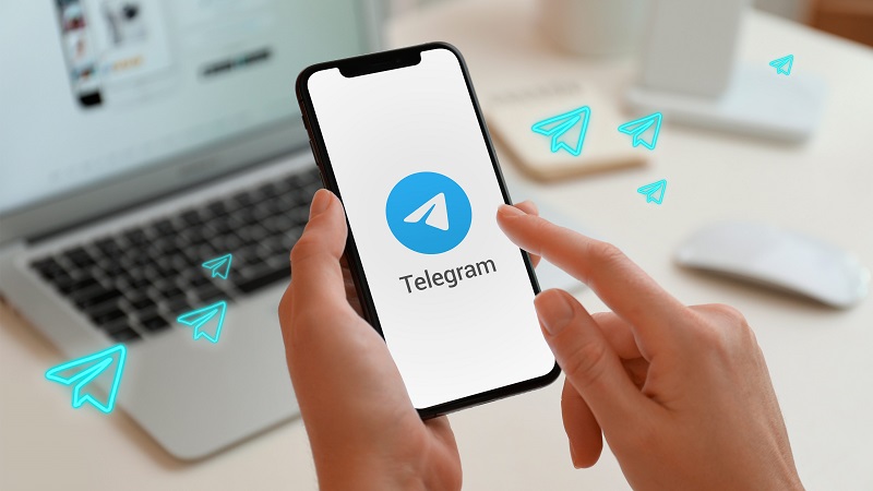 تلگرام پیام رسان یا شبکه اجتماعی مناسب کودکان نیست. 